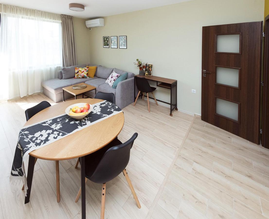 Kalina Apartment Kazanlŭk Exteriör bild