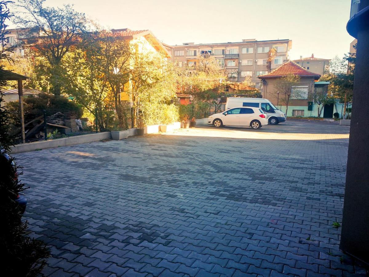 Kalina Apartment Kazanlŭk Exteriör bild